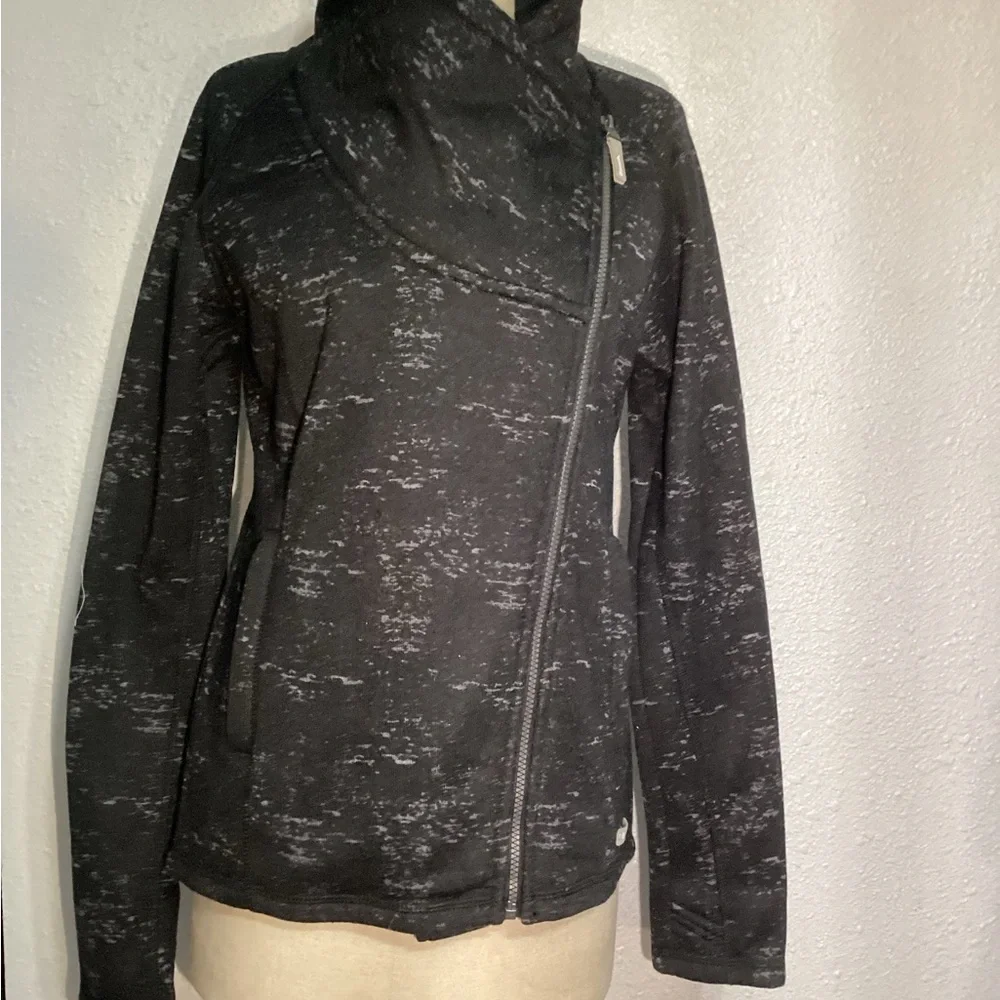 Bench definite zip up jacket size XL